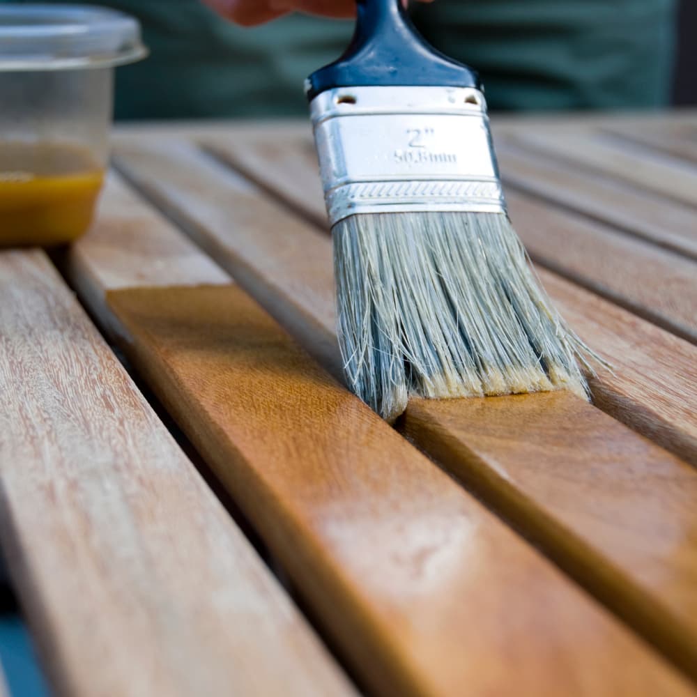 Comment entretenir et réparer vos objets en bois massif: Conseils et astuces